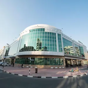 هوليدي ان بر 4*, دبي الإمارات العربية المتحدة