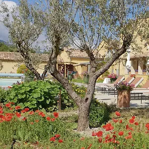 https://la-grande-bouisse.fr-provencehotel.com